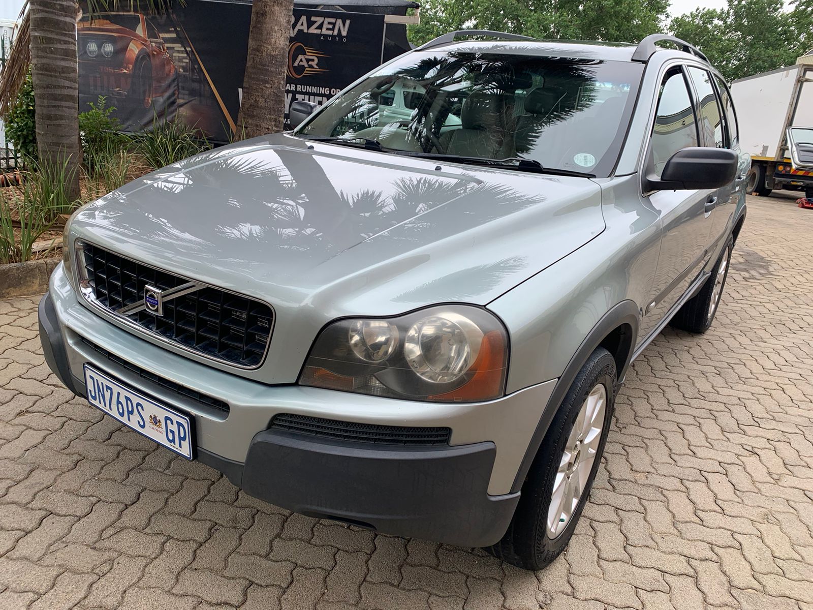 2003 Volvo XC90 T6