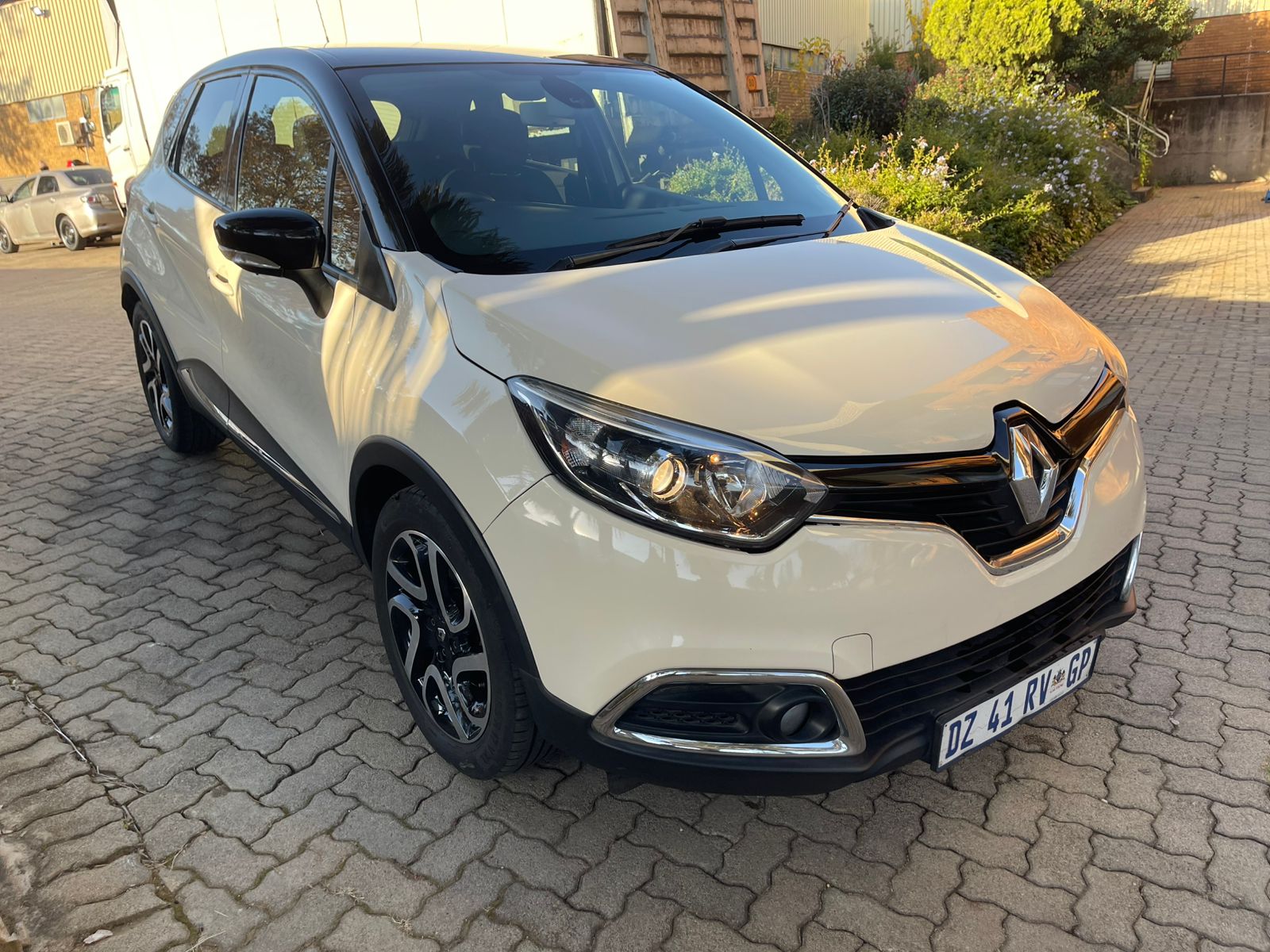 2016 Renault Captur 1.3 Tce Turbo-charged petrol engine)